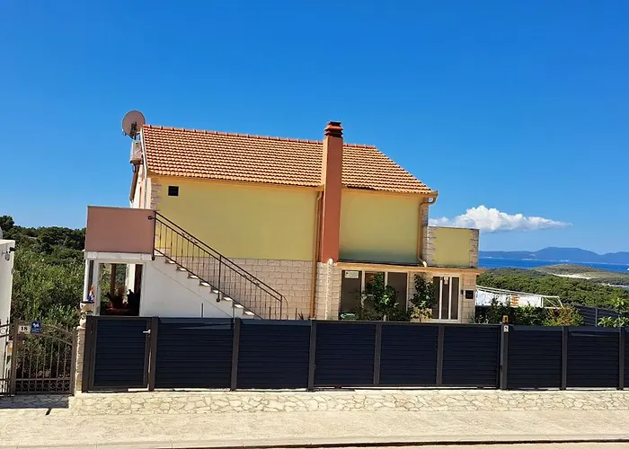 Bella Vista Hvar וילה חוואר