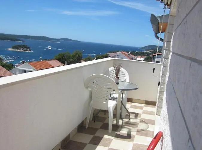 וילה Bella Vista Hvar חוואר